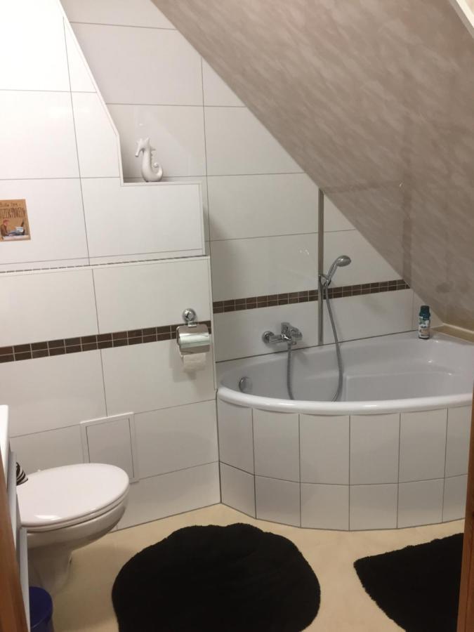 Unter Dem Dach Mit Parkplatz Apartment Bremen Ngoại thất bức ảnh