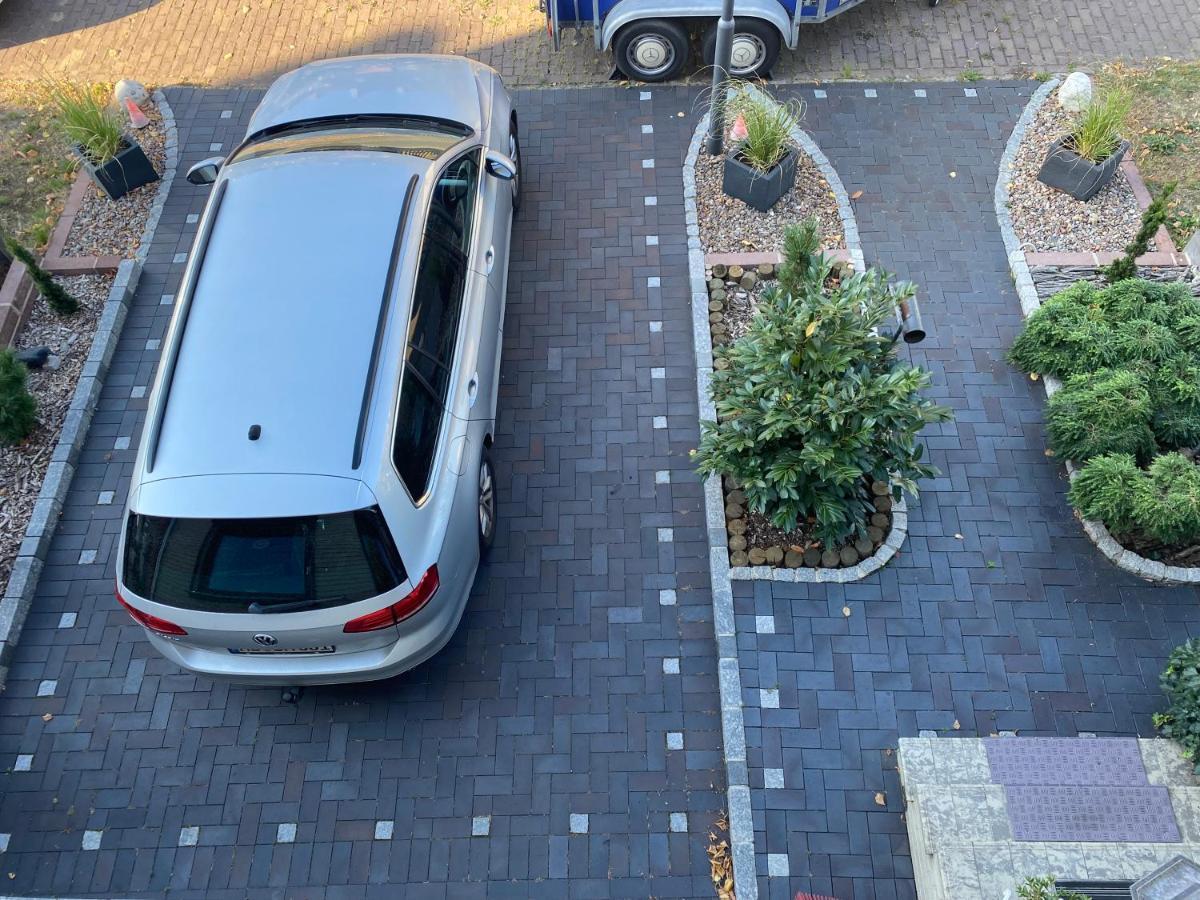 Unter Dem Dach Mit Parkplatz Apartment Bremen Ngoại thất bức ảnh