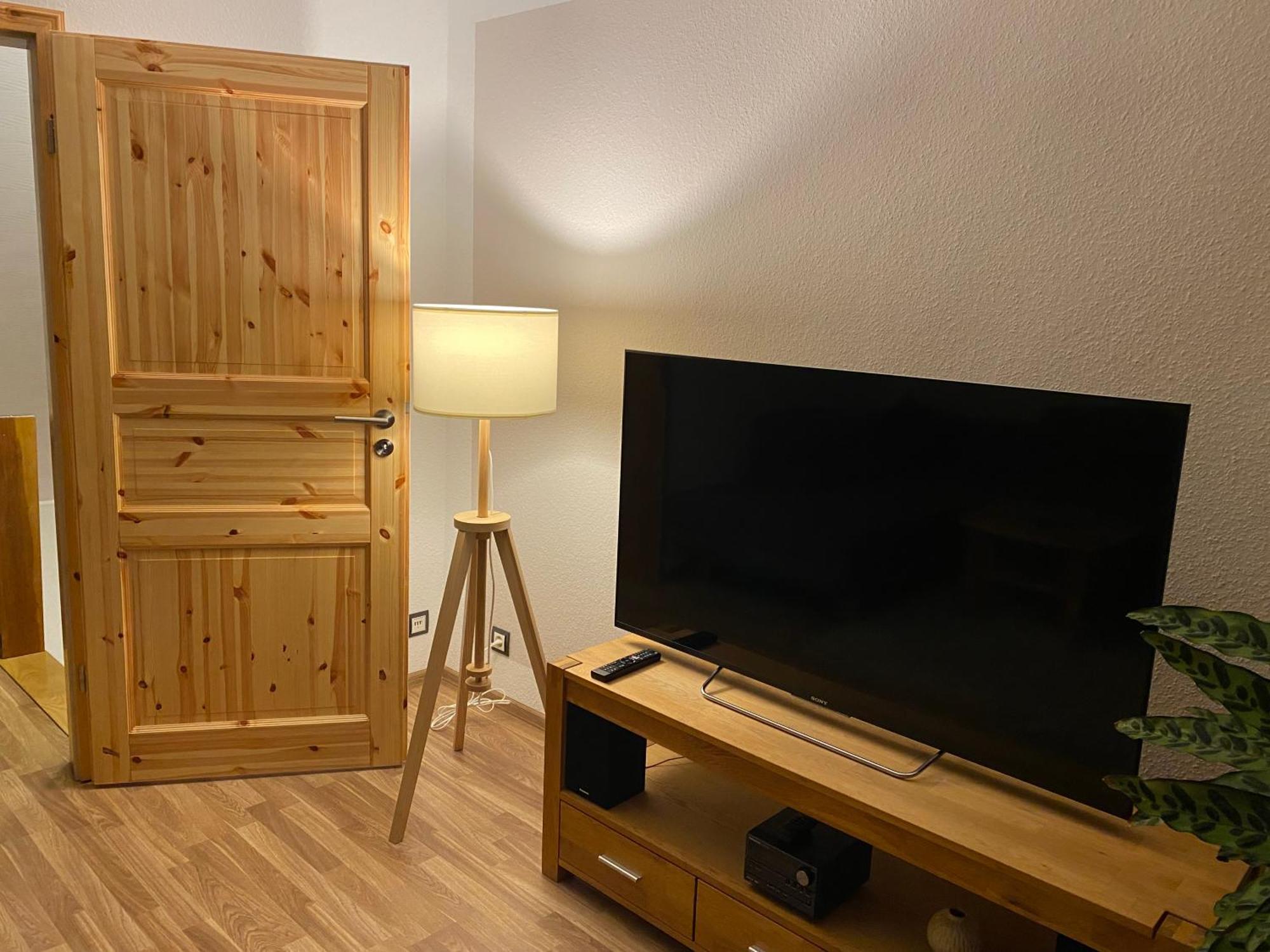 Unter Dem Dach Mit Parkplatz Apartment Bremen Ngoại thất bức ảnh