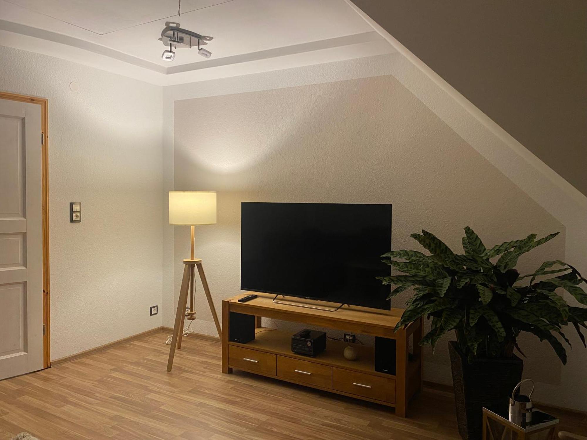 Unter Dem Dach Mit Parkplatz Apartment Bremen Ngoại thất bức ảnh