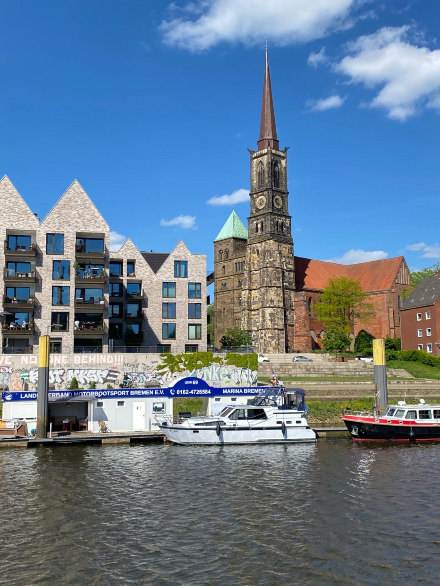 Unter Dem Dach Mit Parkplatz Apartment Bremen Ngoại thất bức ảnh