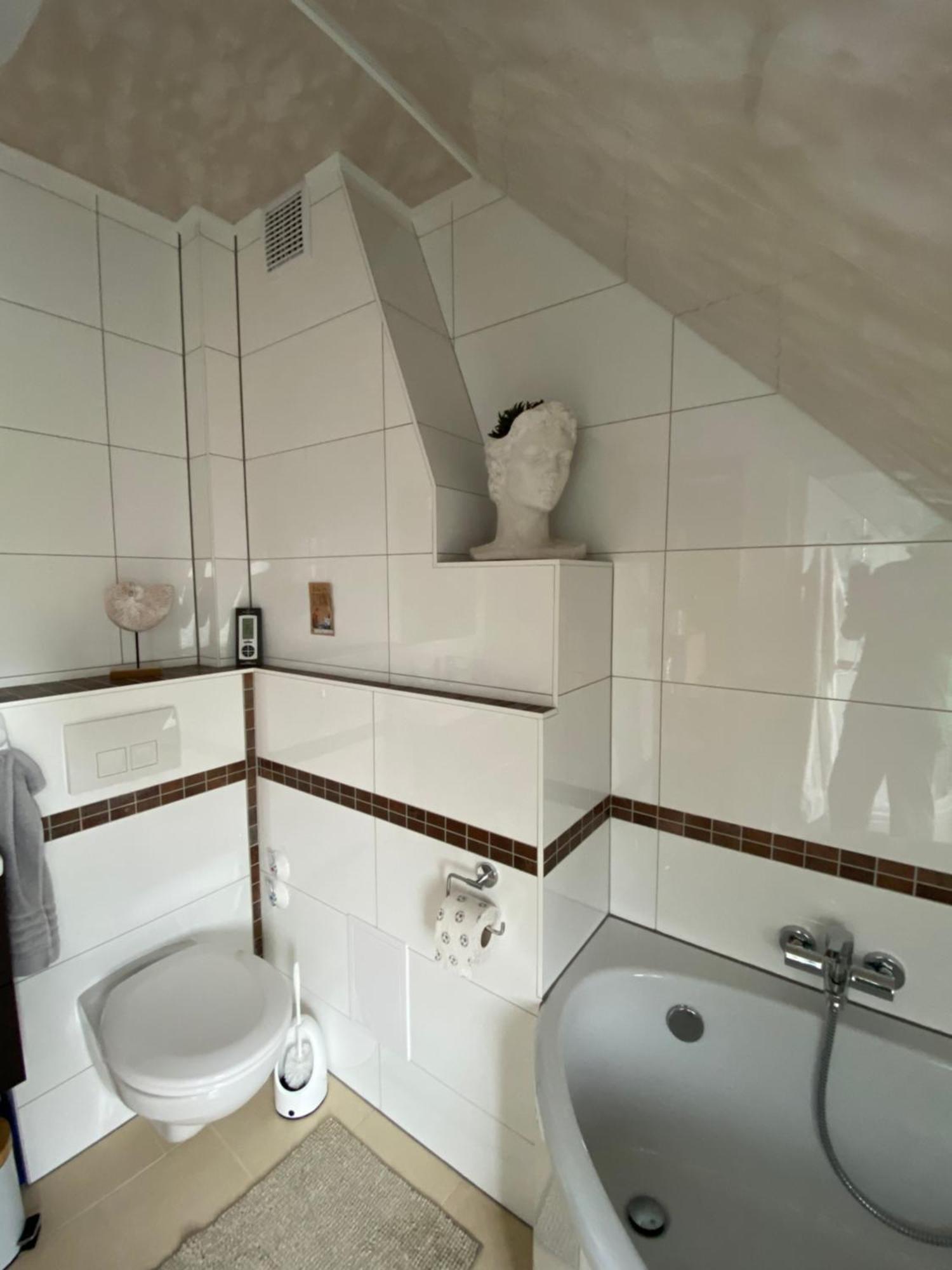 Unter Dem Dach Mit Parkplatz Apartment Bremen Ngoại thất bức ảnh